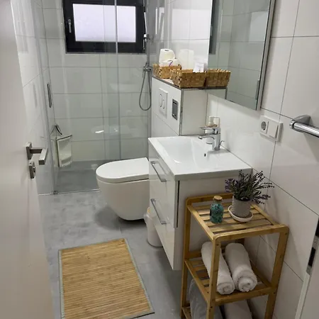 1 In Ruhiger Lage In Langen *