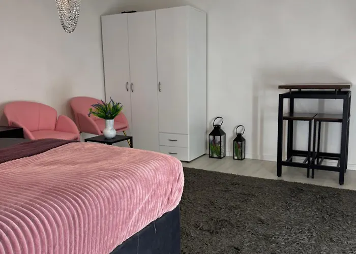 1 In Ruhiger Lage In 公寓 兰根